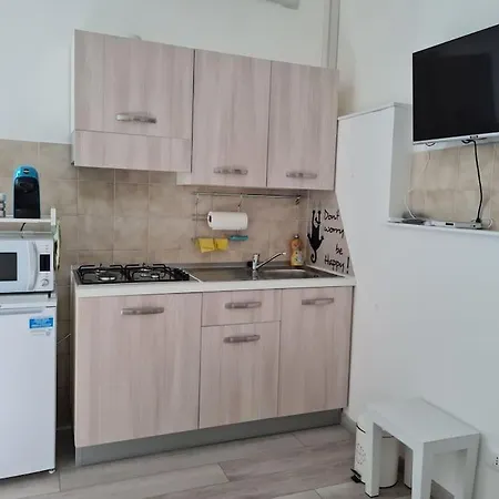 Piccolo Monolocale A Apartment